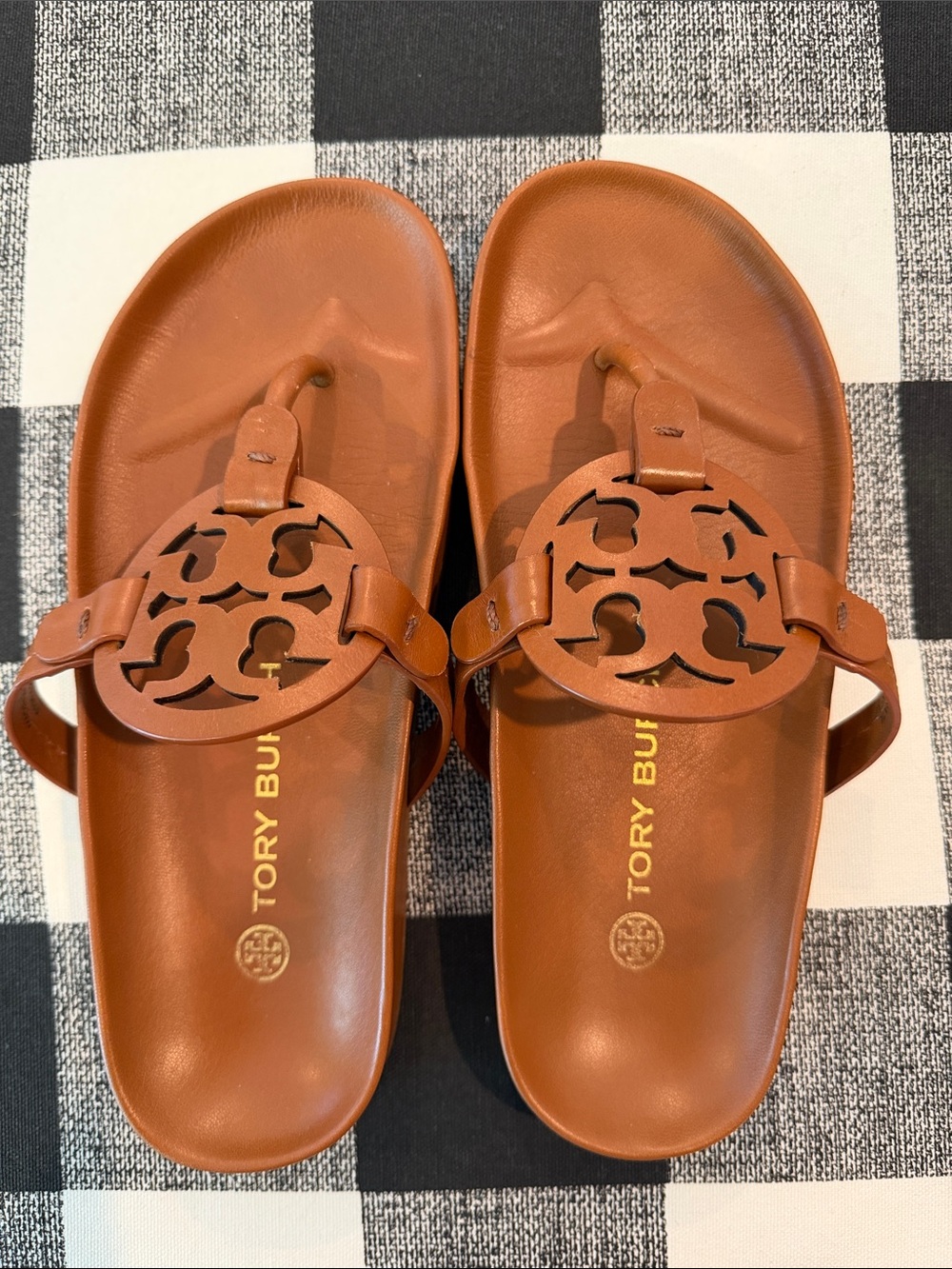 Tory Burch Miller Logo Leather Thong Sandals in Cognac Brown